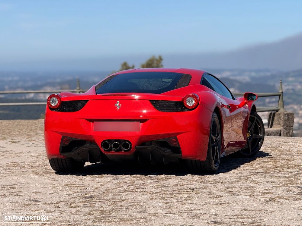 Ferrari 458 - 8