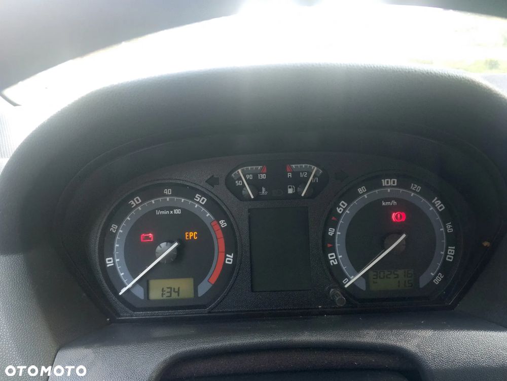 Skoda Fabia 1.2 HTP Ice Classic - 6