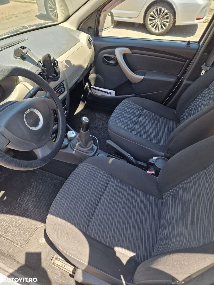 Dacia Logan - 2