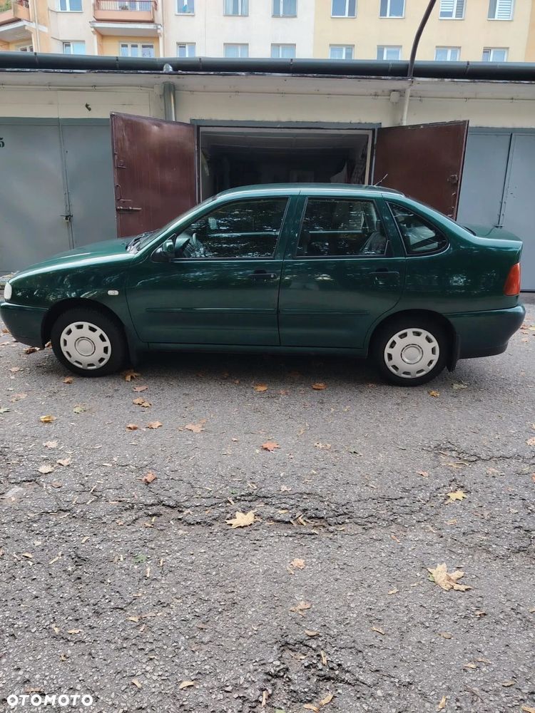Volkswagen Polo - 3