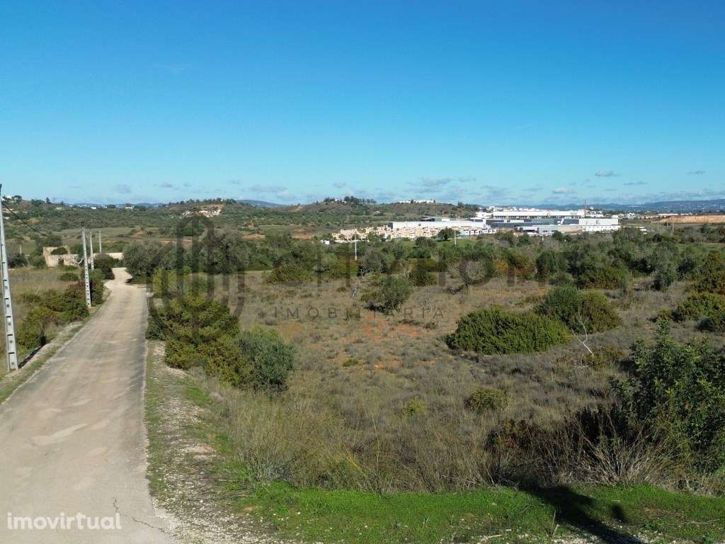 Terreno misto com viabilidade de construção na Guia - Albufeira - Grande imagem: 4/19