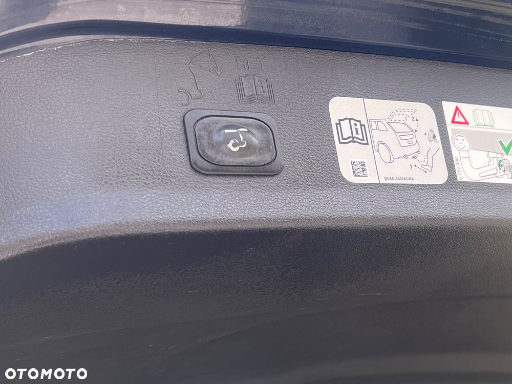 Ford Kuga 2.0 TDCi AWD ST-Line - 38