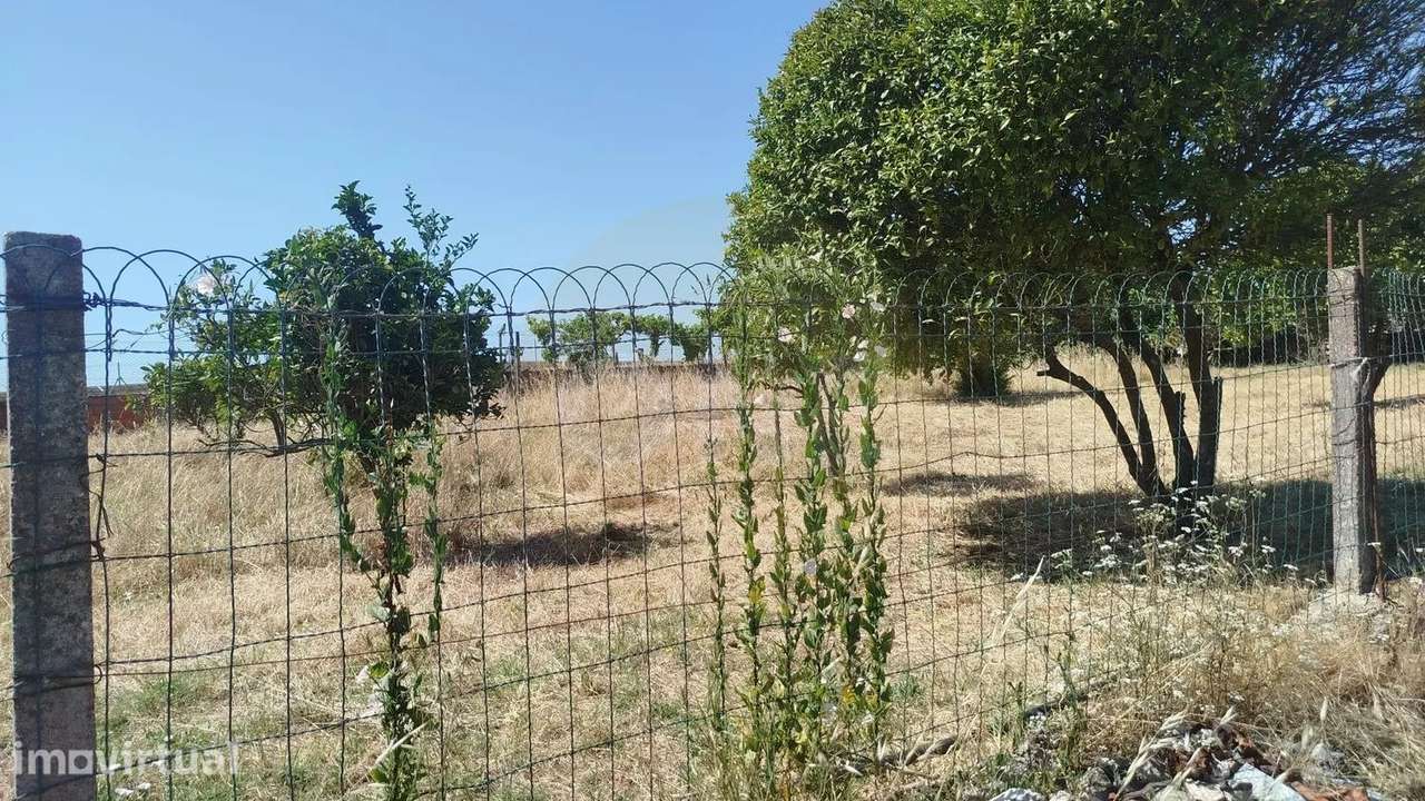 Terreno urbano para construção na Moita - Grande imagem: 2/5