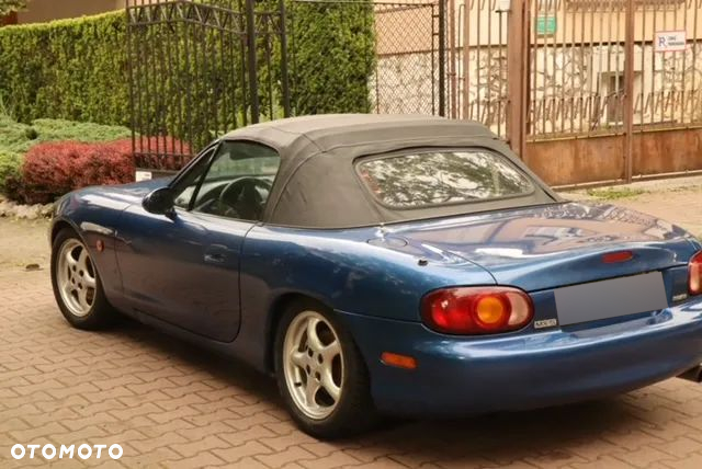Mazda MX-5 1.9 16V - 19