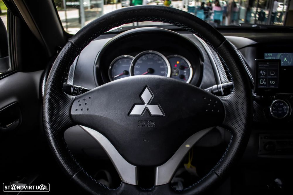 Mitsubishi L200 Pick Up 4x4 Auto Intense Cabine Dupla - 13