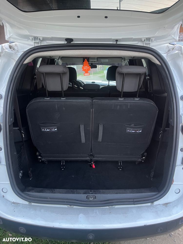 Dacia Lodgy - 15