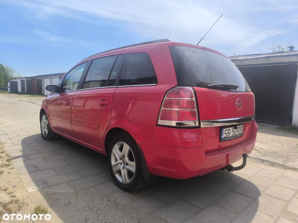 Opel Zafira - 8