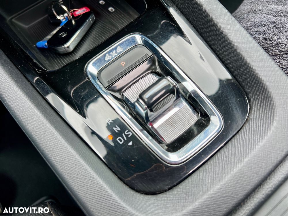 Skoda Octavia Combi 2.0 TDI DSG 4X4 Scout - 16