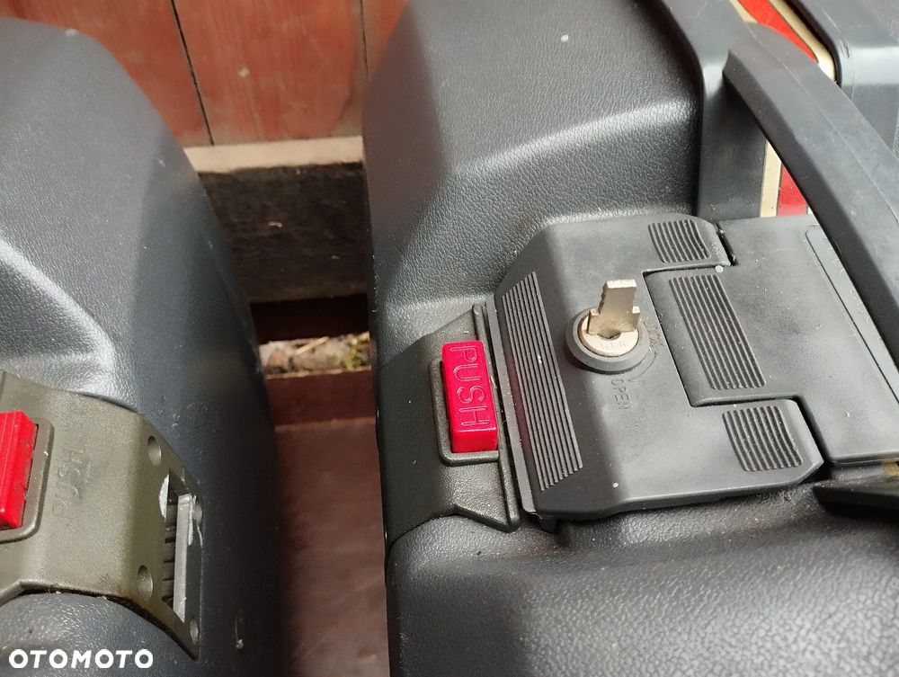 kufry boczne GIVI E36 Monokey Honda Yamaha Suzuki Kawasaki Yamaha BMW - 4