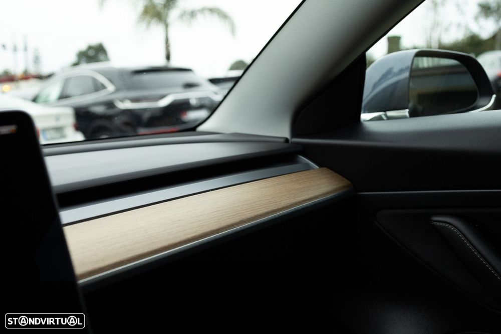 Tesla Model 3 Standard Range Plus RWD - 12