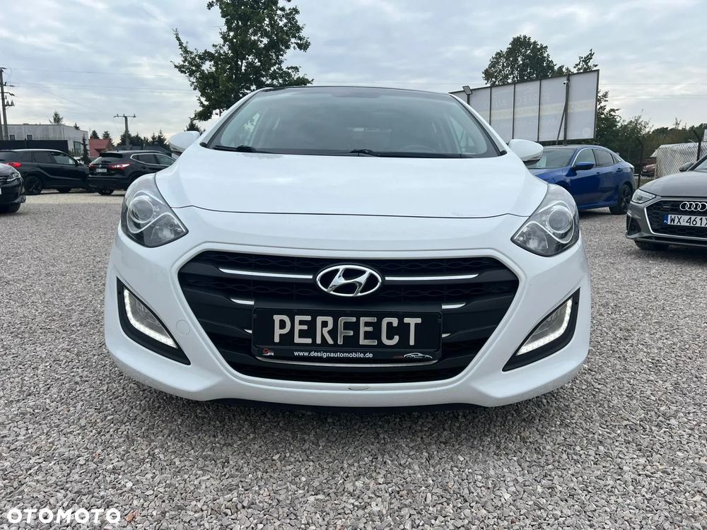 Hyundai i30 1.6 GDI Premium - 14
