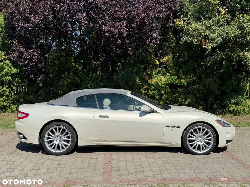 Maserati GranCabrio - 26