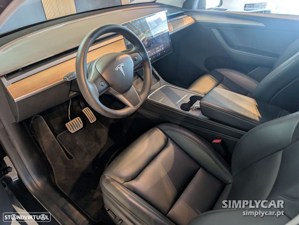 Tesla Model Y Performance Dual Motor AWD - 8