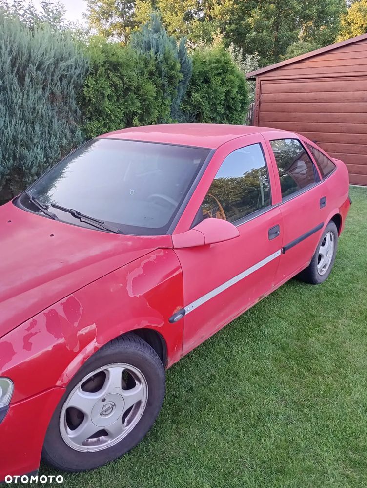 Opel Vectra 1.6 - 1