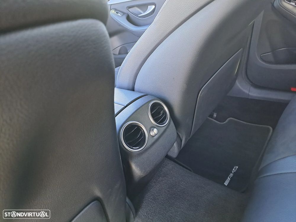 Mercedes-Benz C 300 - 11