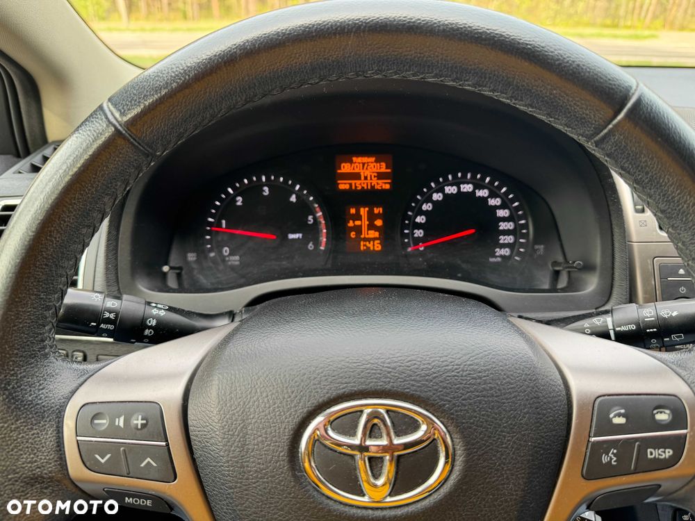 Toyota Avensis - 6