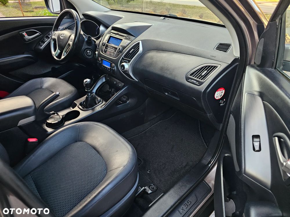 Hyundai ix35 2.0 CRDi 4WD Premium - 12