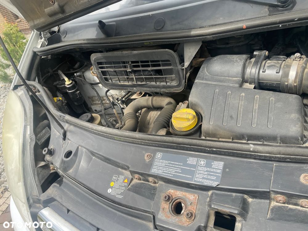 Opel Vivaro - 23