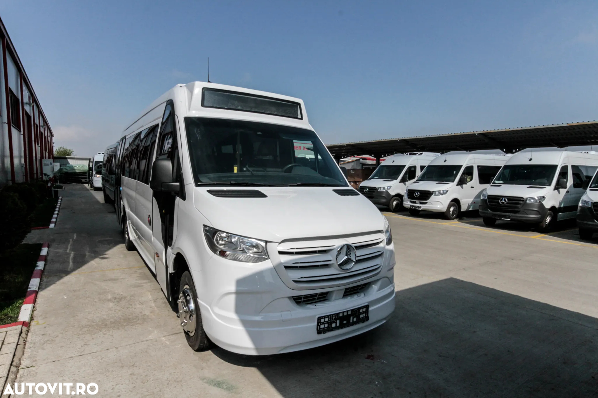 Mercedes-Benz Sprinter 517 15+12+1+1scaun rotile  *COC* - 4