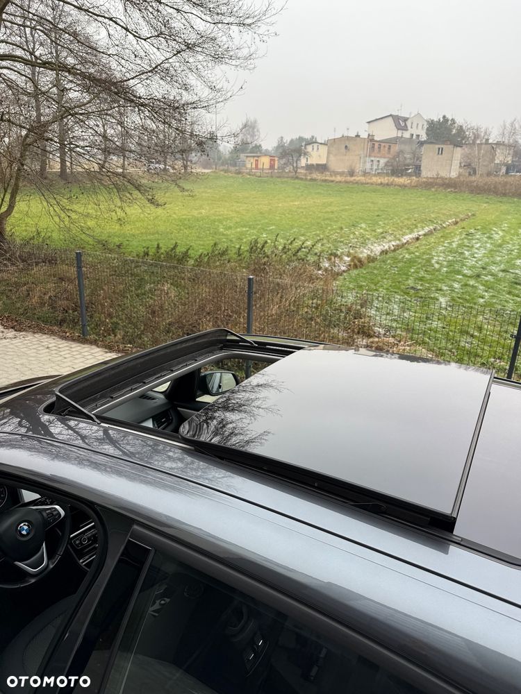 BMW Seria 2 218d - 38