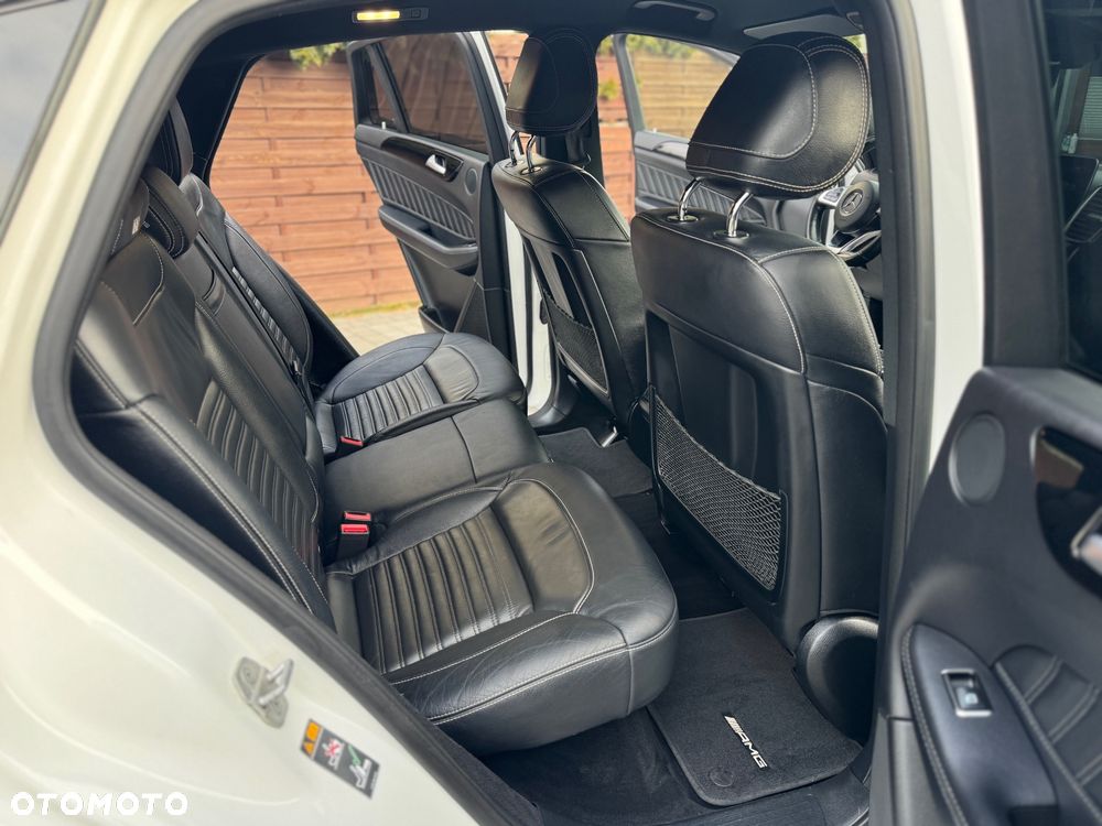 Mercedes-Benz GLE 350 d 4Matic 9G-TRONIC AMG Line - 11