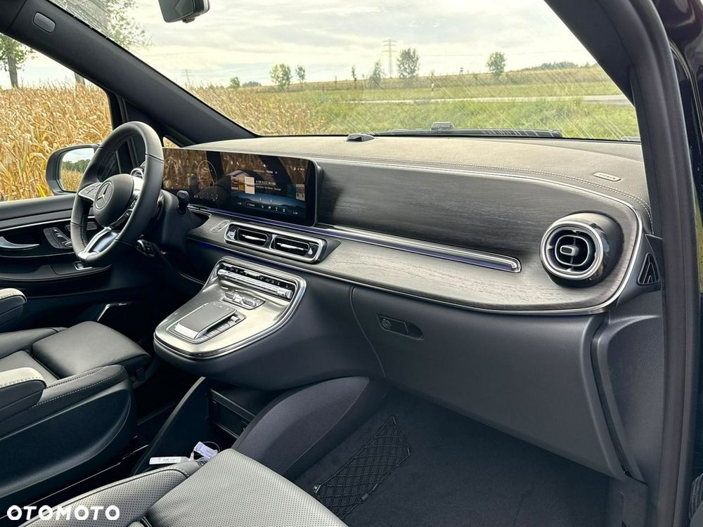 Mercedes-Benz Klasa V 300 d extralang 4Matic 9G-TRONIC Exclusive - 21
