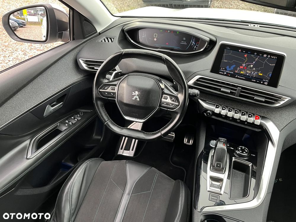 Peugeot 3008 - 18
