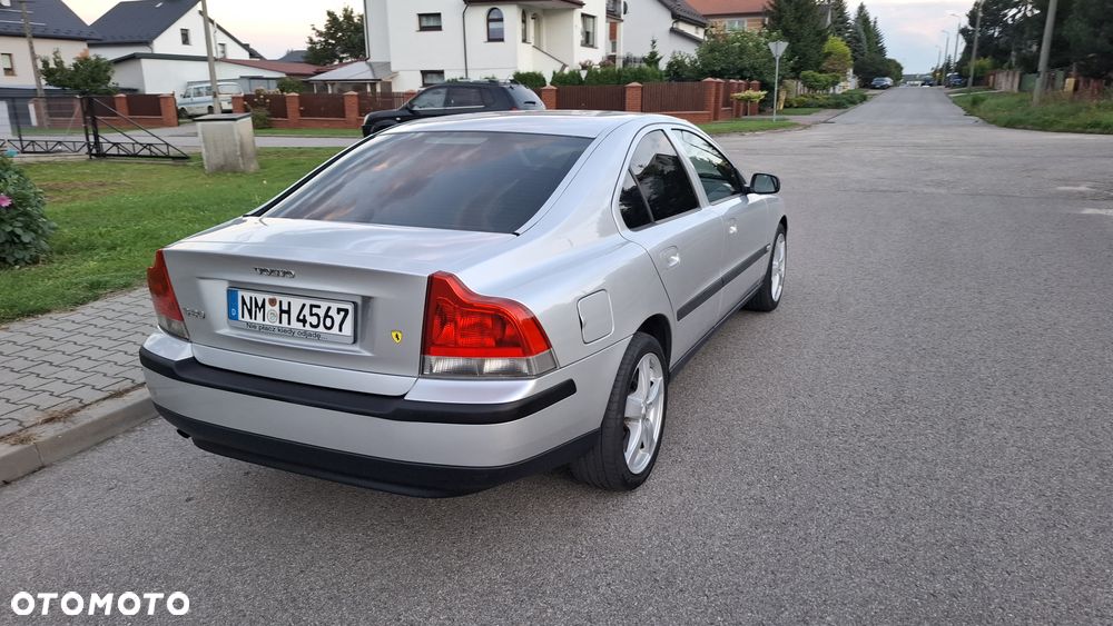 Volvo S60 2.4 Momentum - 9