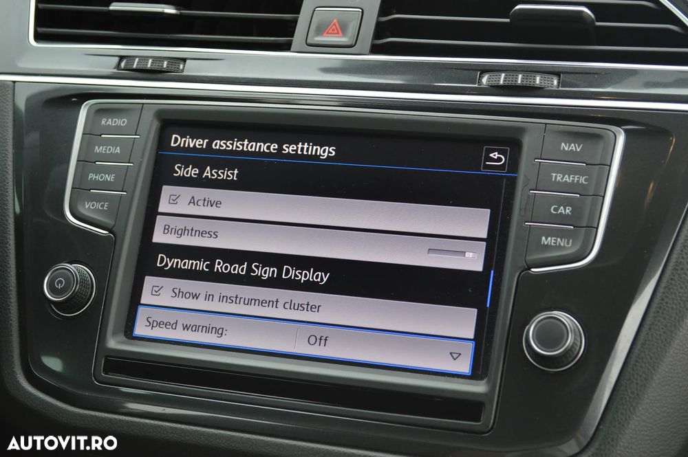 Volkswagen Tiguan 2.0 TDI 4Mot DSG Comfortline - 26