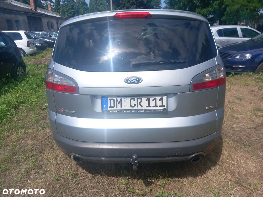 Ford S-Max 2.2 TDCi DPF Titanium - 11