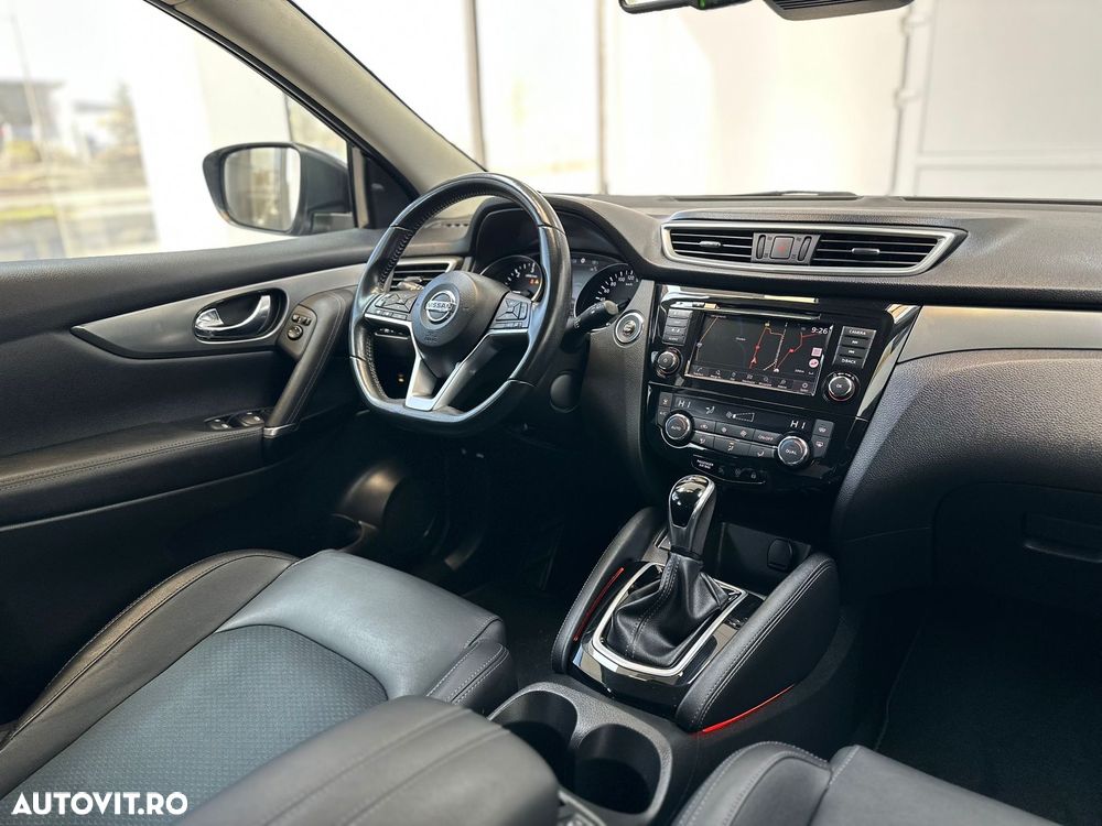 Nissan Qashqai 1.7 dCi Xtronic ALL-MODE 4x4i TEKNA+ - 12