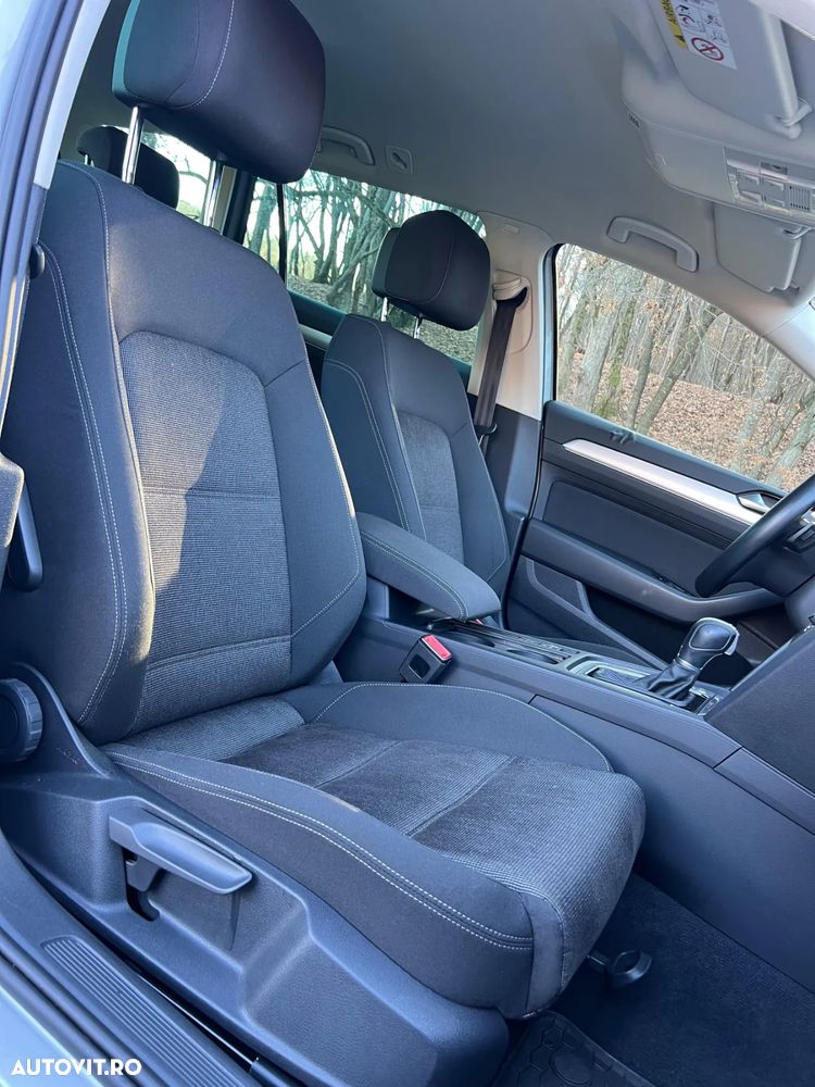 Volkswagen Passat Variant 2.0 TDI DSG 4Motion Comfortline - 13