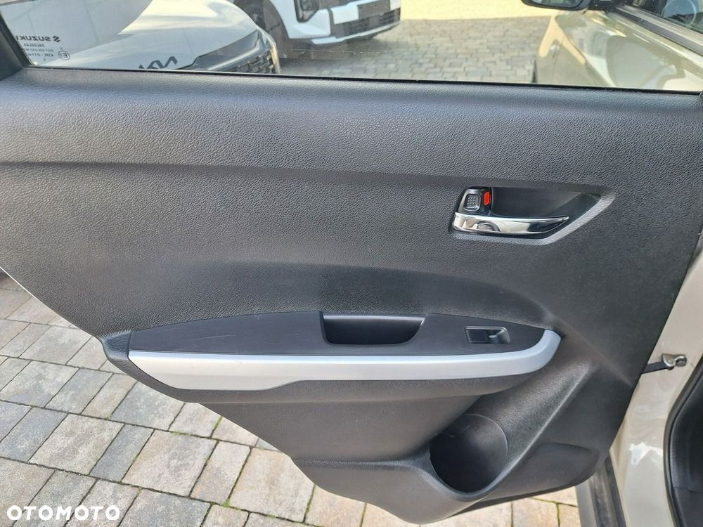Suzuki Vitara - 25