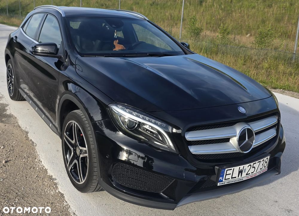Mercedes-Benz GLA 250 4Matic 7G-DCT AMG Line - 12