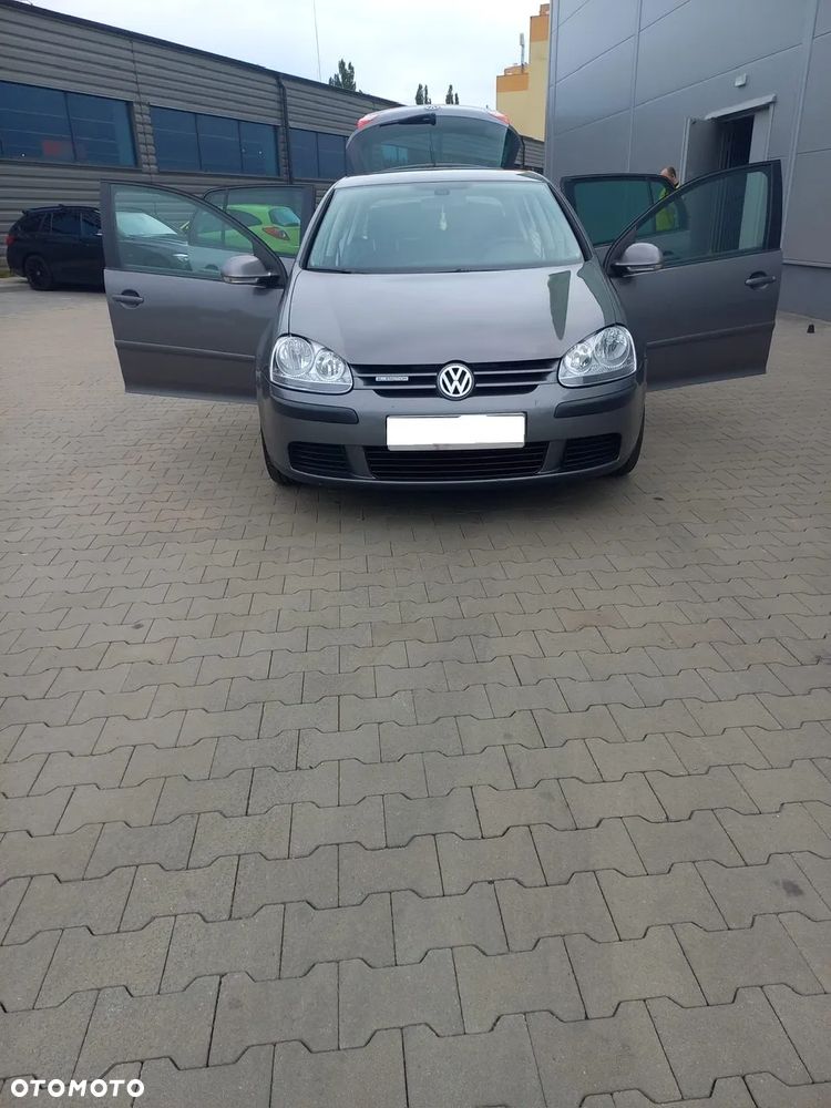 Volkswagen Golf 1.9 TDI DPF United BlueMotion - 17