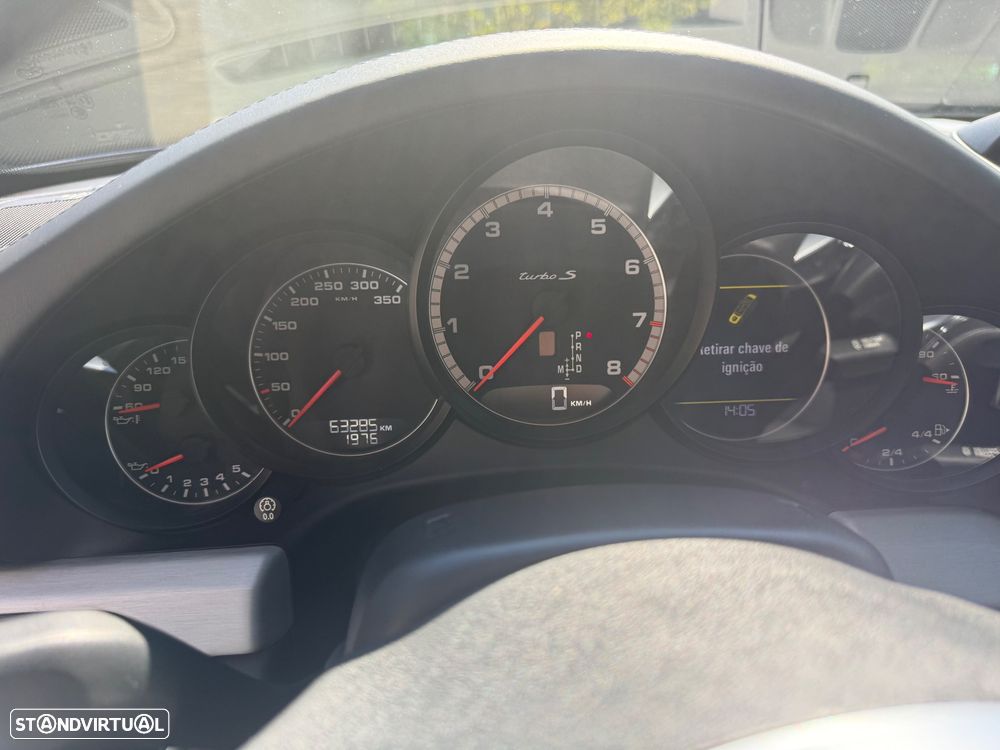 Porsche 911 (991) Turbo S PDK - 11