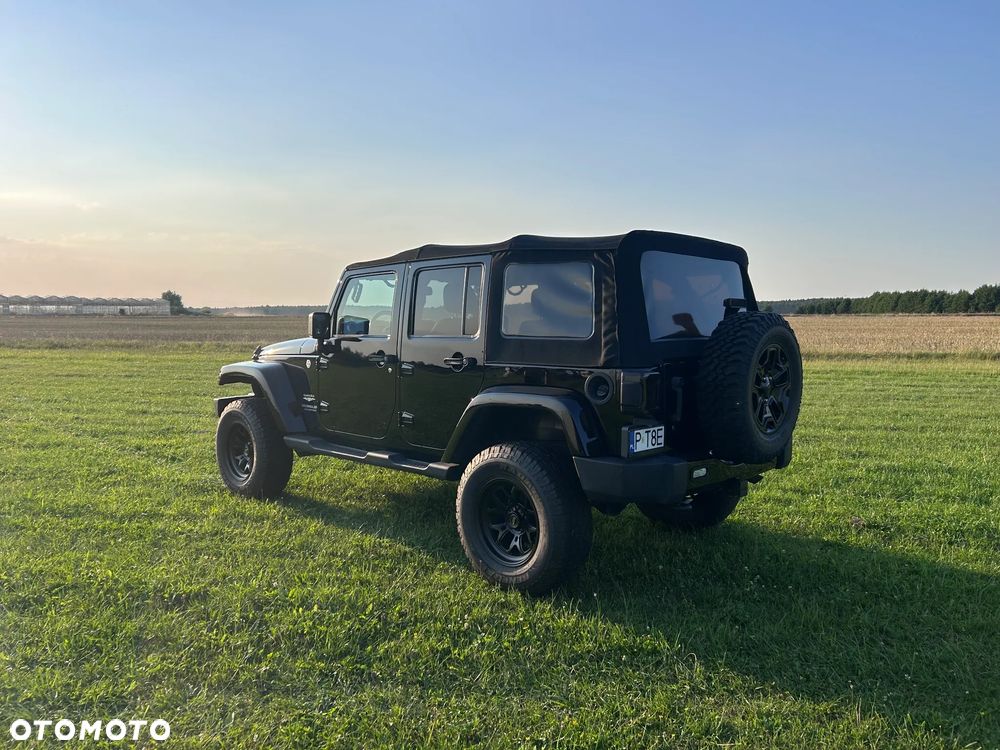 Jeep Wrangler 3.6 Unlim Sahara - 4
