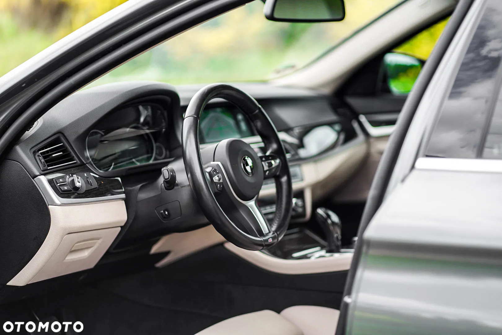 BMW Seria 5 535d xDrive - 14