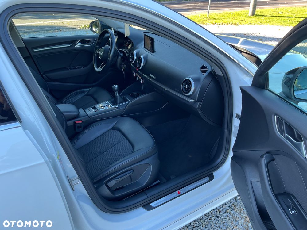 Audi A3 Sportback - 23