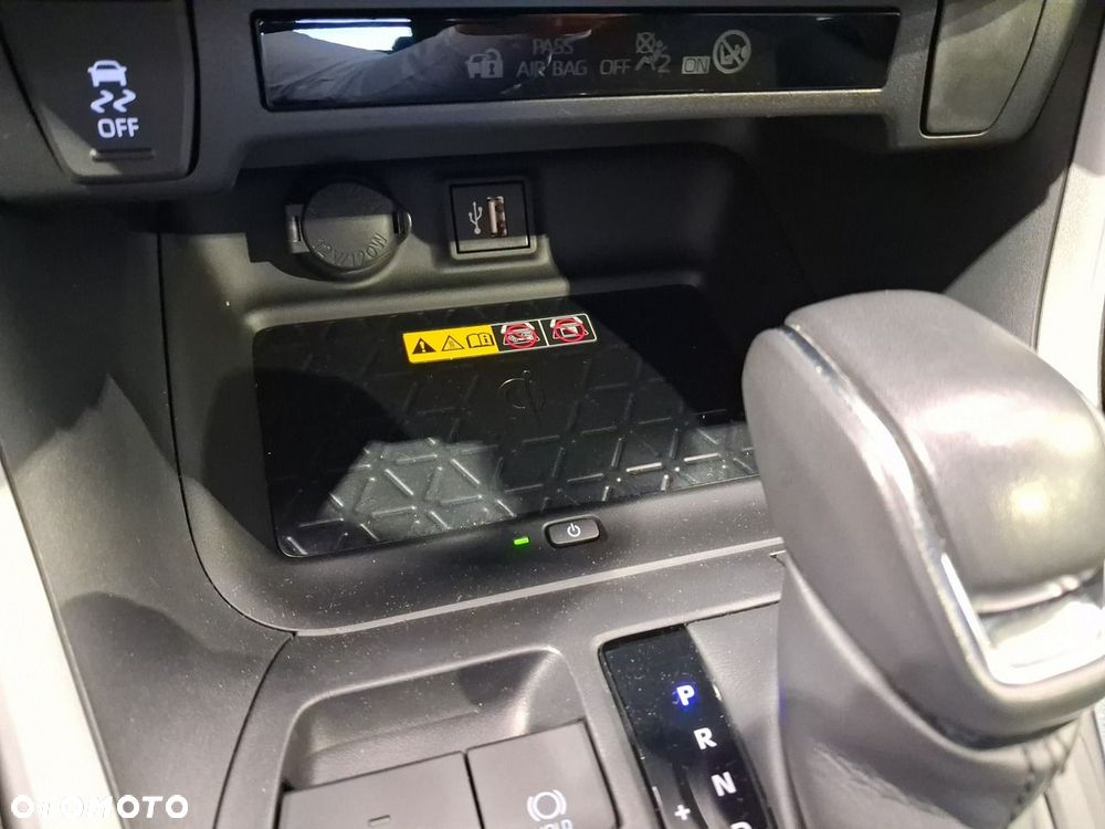 Toyota RAV4 - 23
