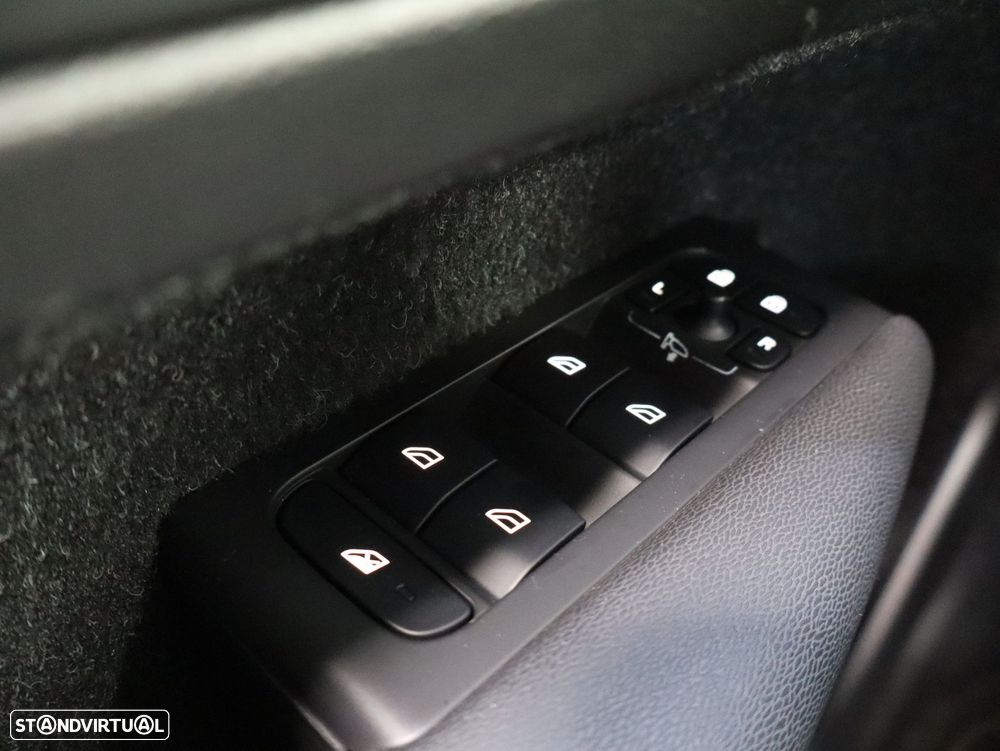 Volvo XC 40 1.5 T5 PHEV Inscription - 18