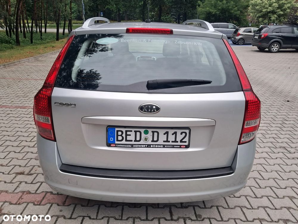 Kia Ceed 1.4 Comfort + - 6