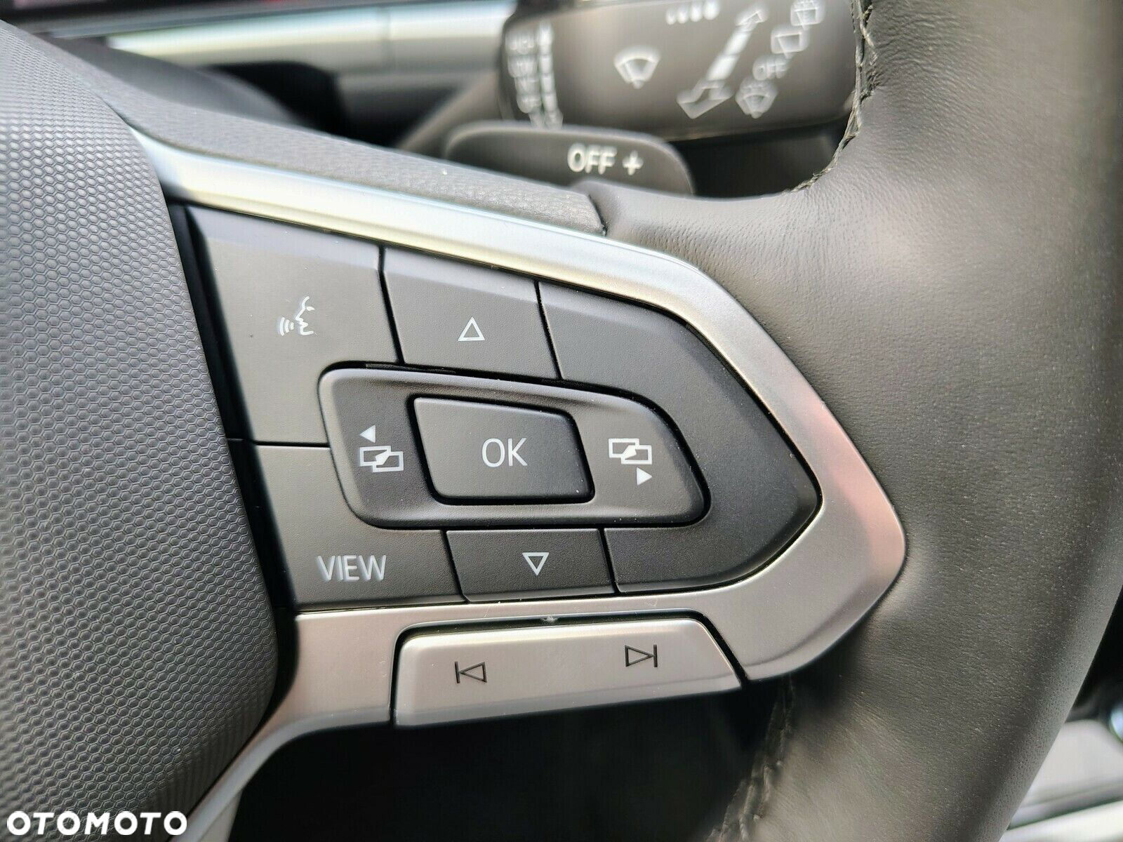 Volkswagen T-Roc - 17