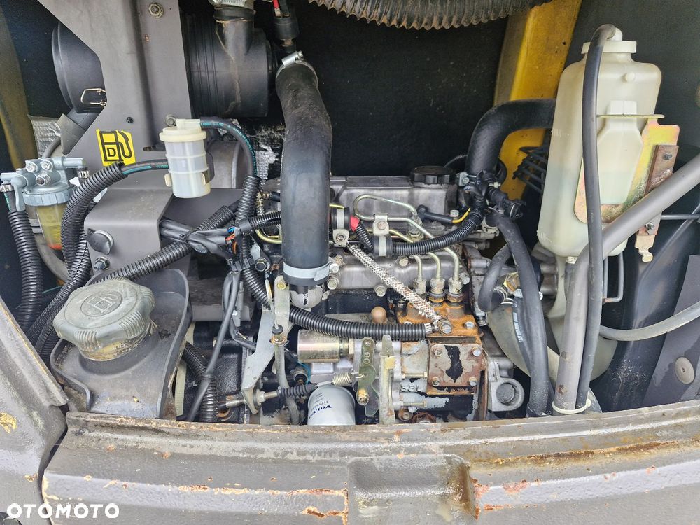 Volvo EC30 - 6