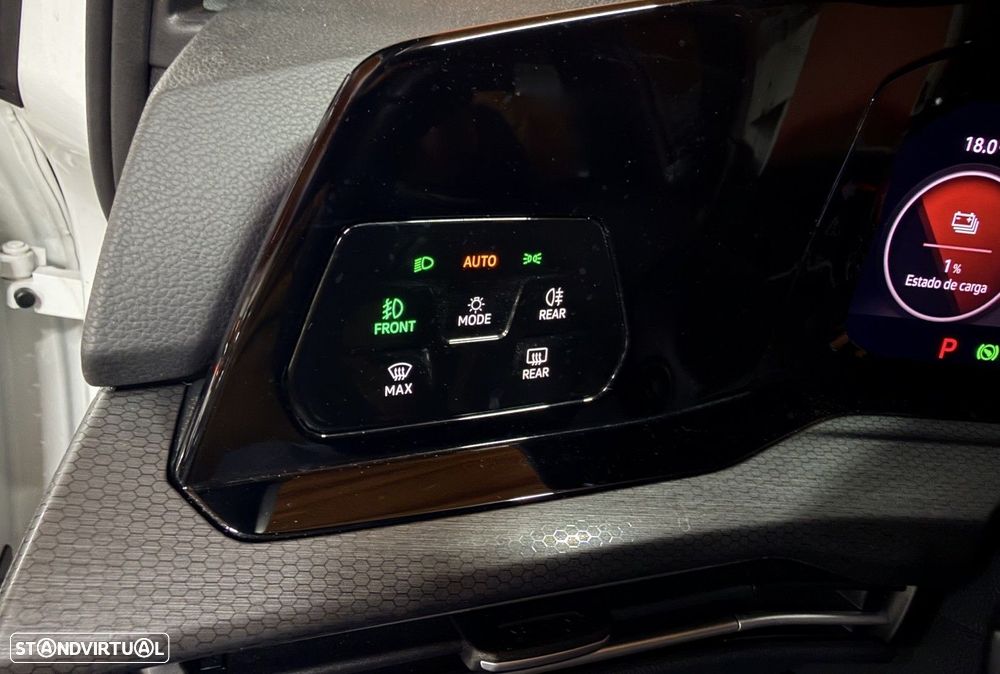 VW Golf 1.4 TSI GTE DSG - 24