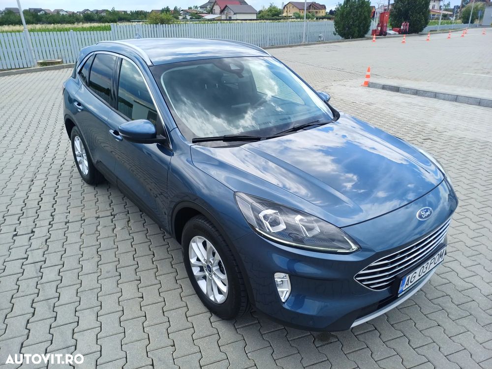 FORD Kuga 2023 — imagine 20
