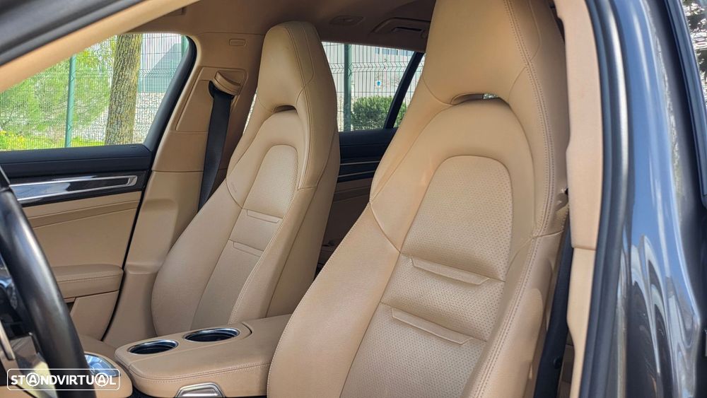Porsche Panamera Sport Turismo 4 E-Hybrid Platinum Edition - 12