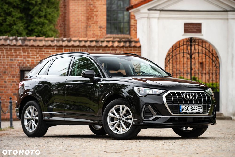 Audi Q3 35 TFSI mHEV S-Line S tronic - 1
