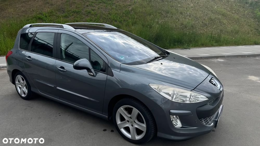 Peugeot 308 - 1