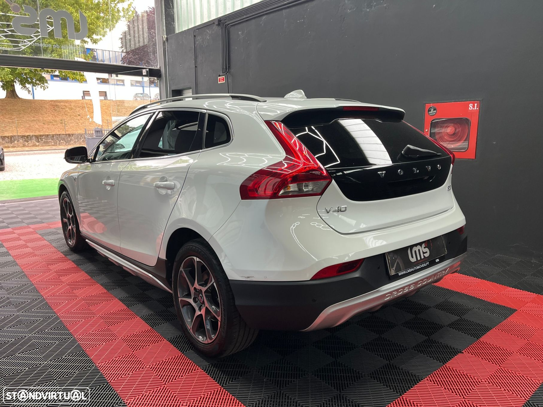 Volvo V40 Cross Country 1.6 D2 VOR Powershift - 6